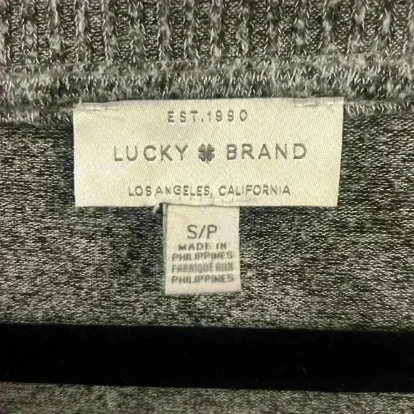 Lucky Brand V Neck sweater good as new! - Picture 6 of 8
